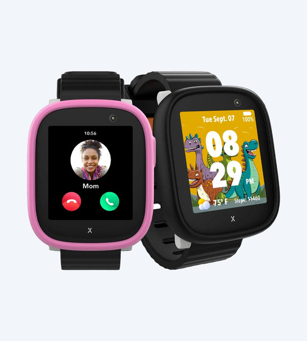X6Play kids smartwatch with time and date displayed aswell as incoming call from mom. 
